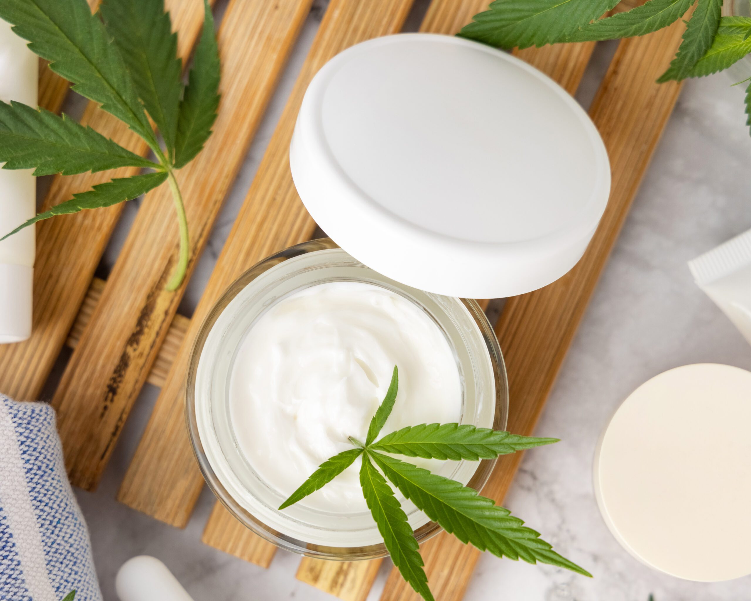 CBD Kosmetik, Cremes, Liquids, Öle, Gele